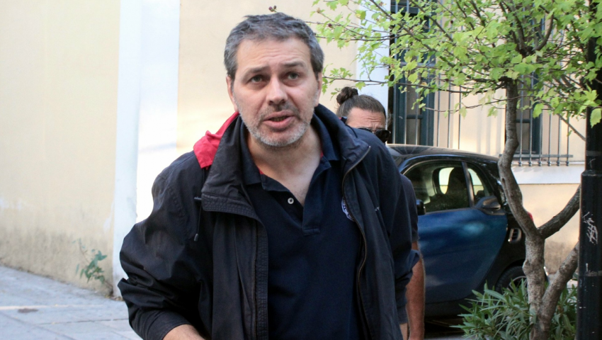 Συνελήφθη ο Στέφανος Χίος - Οδηγήθηκε στα γραφεία της Κρατικής Ασφάλειας