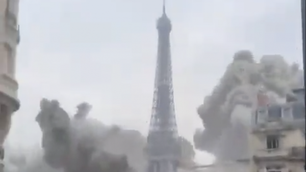Το βίντεο του τρόμου: Οι σοκαριστικοί βομβαρδισμοί στο Παρίσι (Vid)
