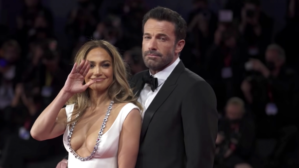 Νέα «βόμβα» για Lopez – Affleck | Έφυγε από το σπίτι της Jennifer ο ηθοποιός – Toυ «απάντησε» με μια φωτό (Pic)