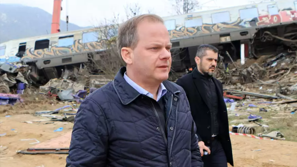 Σιδηροδρομική τραγωδία στα Τέμπη: Παραιτήθηκε ο Κώστας Καραμανλής από υπουργός Μεταφορών