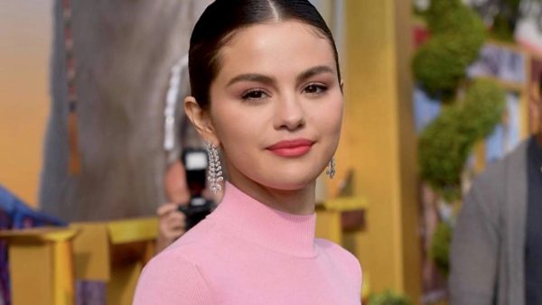 «Είμαι άρρωστη, πήρα βάρος»: H νέα εικόνα της Selena Gomez και τα αρνητικά σχόλια για το νέο της κορμί (Pics)