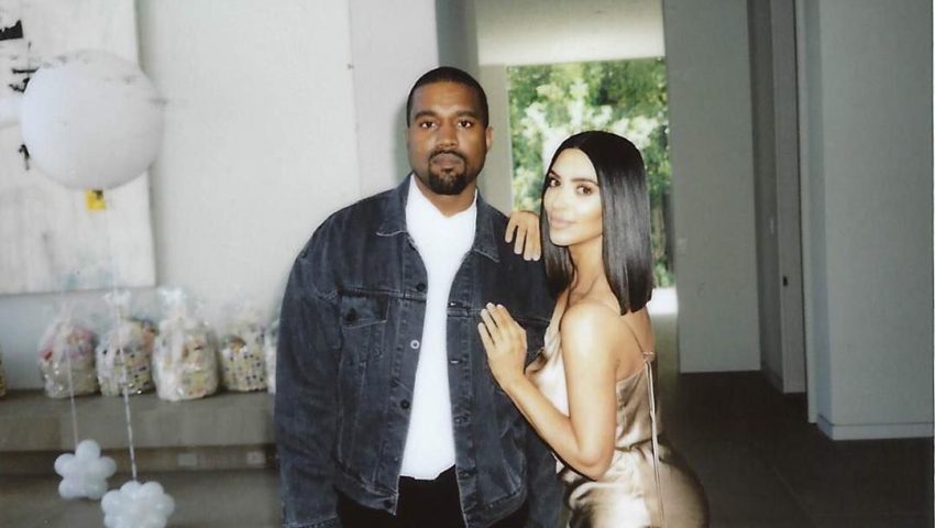 Κάνουν το γύρο του διαδικτύου και σοκάρουν: O Kanye West δέχεται δημόσια «υπηρεσίες» από τη σύντροφό του - Σε απόγνωση η Kim Kardashian για τα παιδιά τους (Pics)